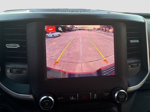 Used 2024 RAM 3500 Big Horn w/ Safety Group image 10