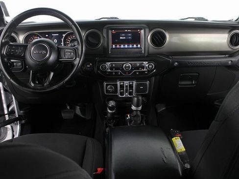 Used 2018 Jeep Wrangler Unlimited Sport S image 9