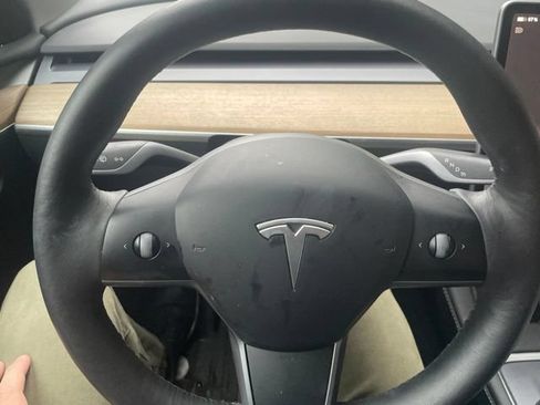 Used 2022 Tesla Model Y Long Range AWD/4WD image 10