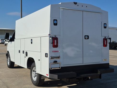 New 2025 Chevrolet Express 3500 w/ Power Convenience Package image 5