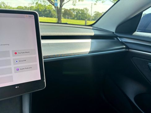 Used 2021 Tesla Model 3 Performance image 19