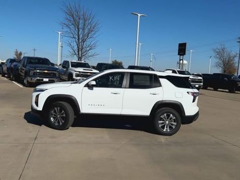 New 2026 Chevrolet Equinox LT image 5