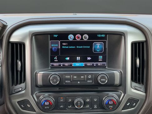 Used 2015 Chevrolet Silverado 1500 LTZ AWD/4WD image 22