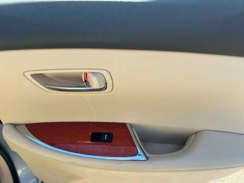 Used 2011 Lexus ES 350 image 23