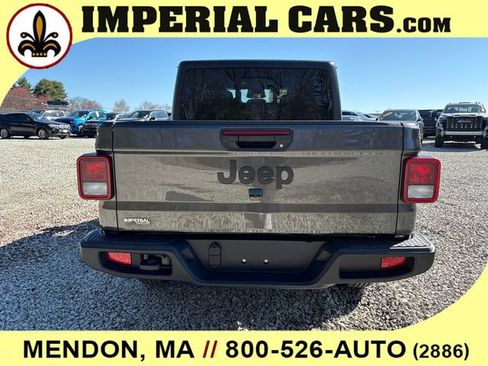 New 2026 Jeep Gladiator Sport AWD/4WD image 10