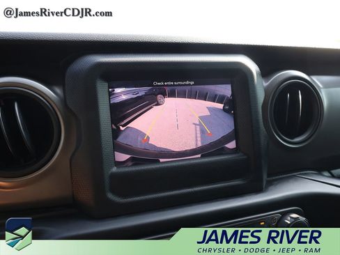 Used 2022 Jeep Wrangler Unlimited Sport AWD/4WD image 33