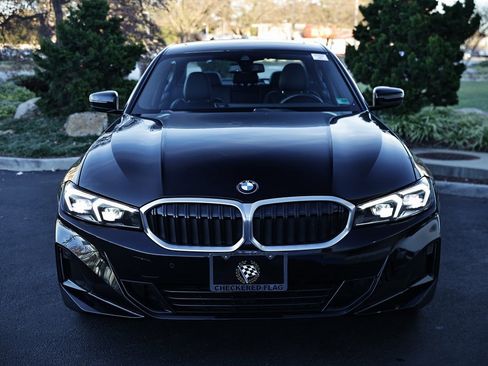 Used 2023 BMW 330i Sedan w/ Driving Assistance Package image 13