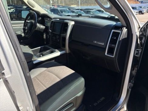 Used 2017 RAM 1500 Big Horn image 28