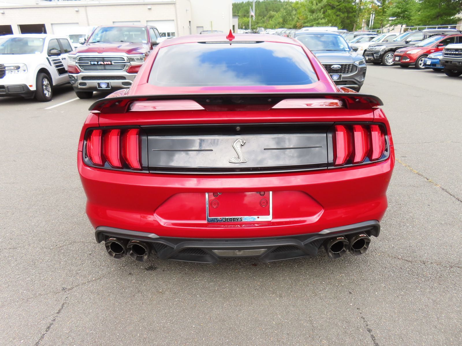 Used 2022 Ford Mustang Shelby GT500 w/ Technology Package RWD image 6