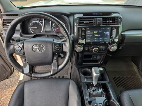 Used 2023 Toyota 4Runner TRD Off-Road Premium AWD/4WD image 18