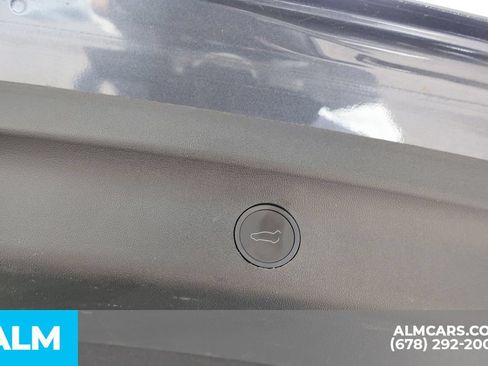 Used 2023 Tesla Model Y AWD image 21