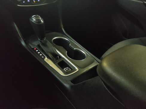 Used 2018 Chevrolet Equinox LT FWD image 26