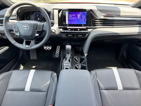 Certified 2026 Toyota Camry SE FWD image 21