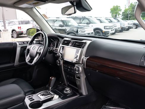 Used 2023 Toyota 4Runner Limited AWD/4WD image 22