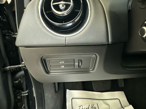 Used 2017 Jaguar XJ R-Sport AWD/4WD image 23