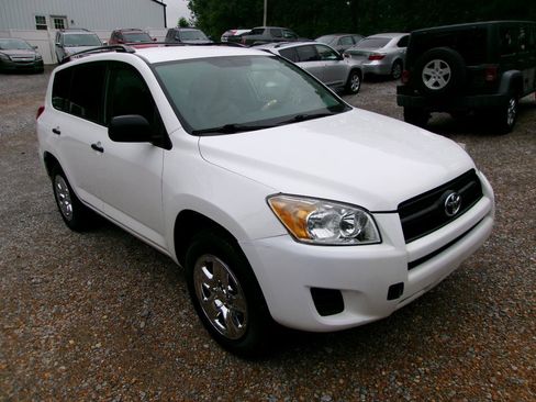Used 2012 Toyota RAV4 4WD w/ Value Pkg image 3