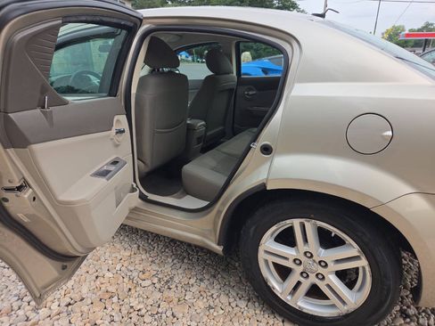 Used 2009 Dodge Avenger SXT FWD image 16