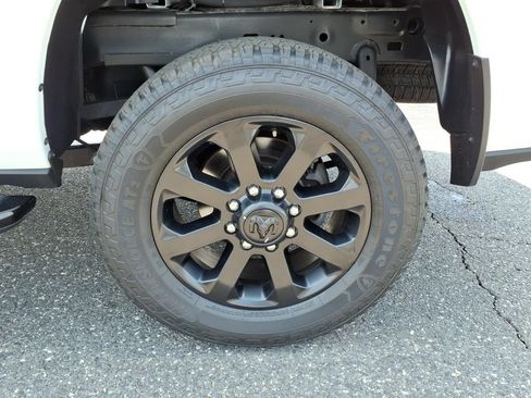 Certified 2025 RAM 2500 Big Horn AWD/4WD image 15