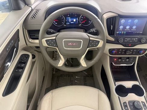 Used 2018 GMC Terrain Denali w/ Comfort Package AWD/4WD image 25