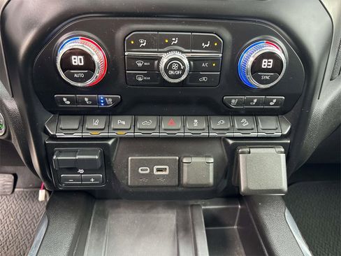 Used 2020 GMC Sierra 2500 Denali w/ Denali Ultimate Package image 28