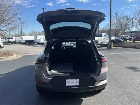 New 2026 Chevrolet Equinox EV LT AWD/4WD image 11