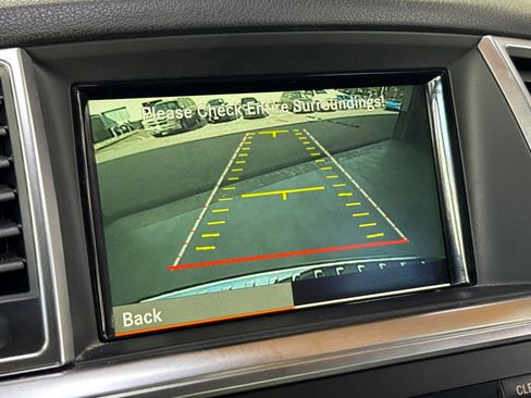 Used 2012 Mercedes-Benz ML 350 BlueTEC 4MATIC image 26