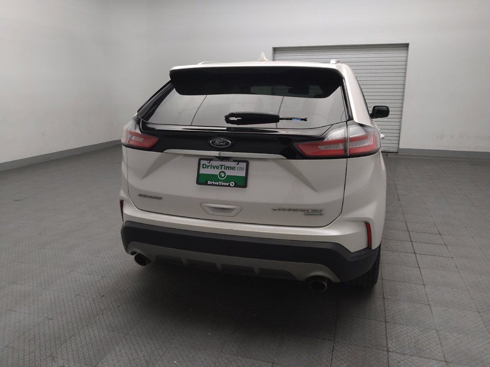Used 2019 Ford Edge Titanium FWD image 7