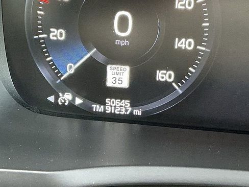 Used 2021 Volvo XC90 T6 Inscription image 33