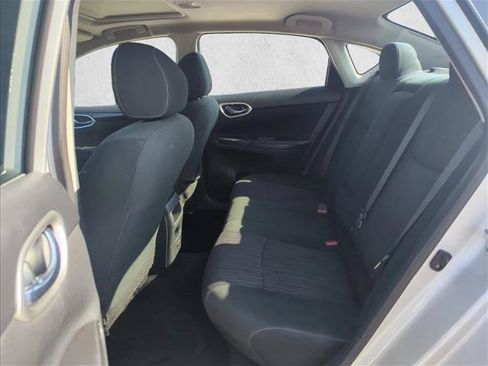 Used 2019 Nissan Sentra SV w/ Special Edition Package FWD image 12