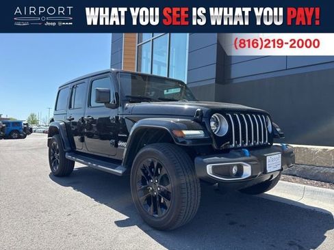 Used 2023 Jeep Wrangler Unlimited Sahara w/ Cold Weather Group AWD/4WD image 1