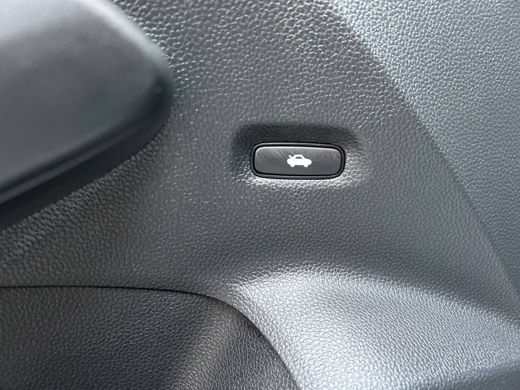 Used 2025 Honda Civic Sport image 14