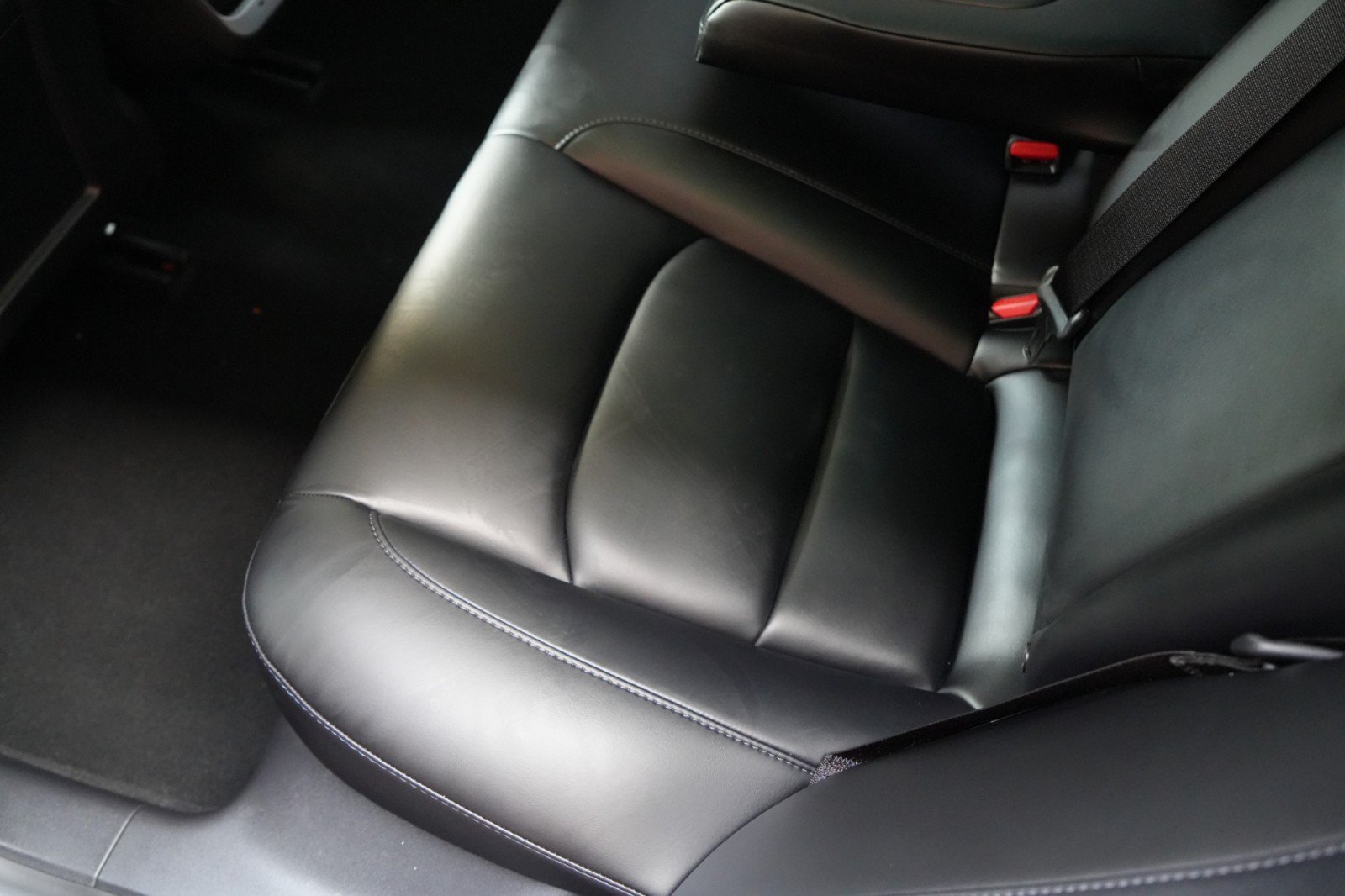Used 2021 Tesla Model 3 Long Range AWD/4WD image 32