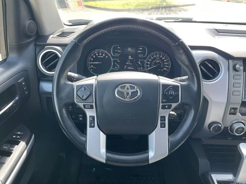 Used 2018 Toyota Tundra Platinum image 5