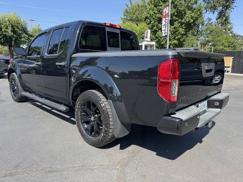 Used 2019 Nissan Frontier SV w/ Value Truck Package AWD/4WD image 3