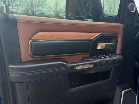 Used 2023 RAM 3500 Limited image 14