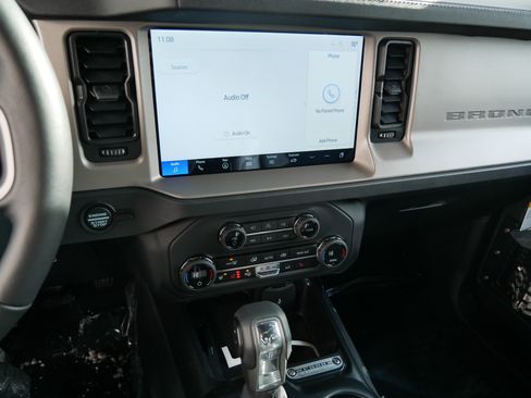 New 2025 Ford Bronco Outer Banks image 8