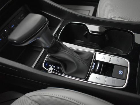 Used 2025 Hyundai Santa Cruz Limited image 31