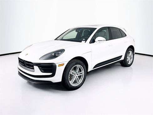 New 2026 Porsche Macan image 1