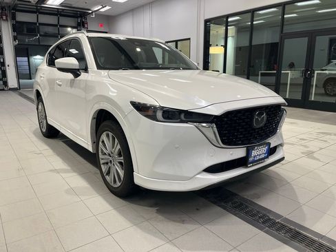 Used 2023 MAZDA CX-5 Signature image 2