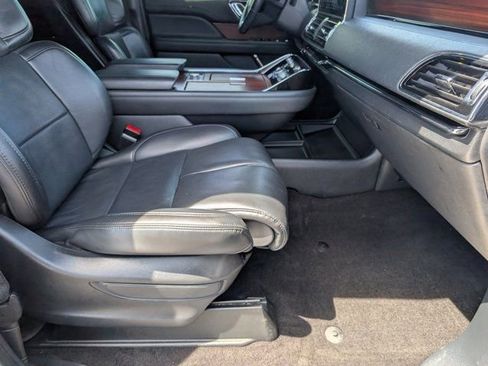 Used 2022 Lincoln Navigator Reserve RWD image 29