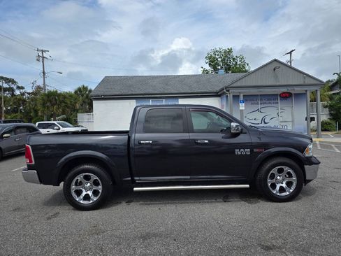 Used 2018 RAM 1500 Laramie RWD image 3