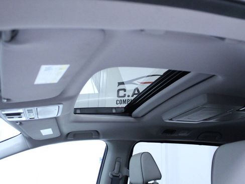 Used 2023 Honda Odyssey Elite image 26