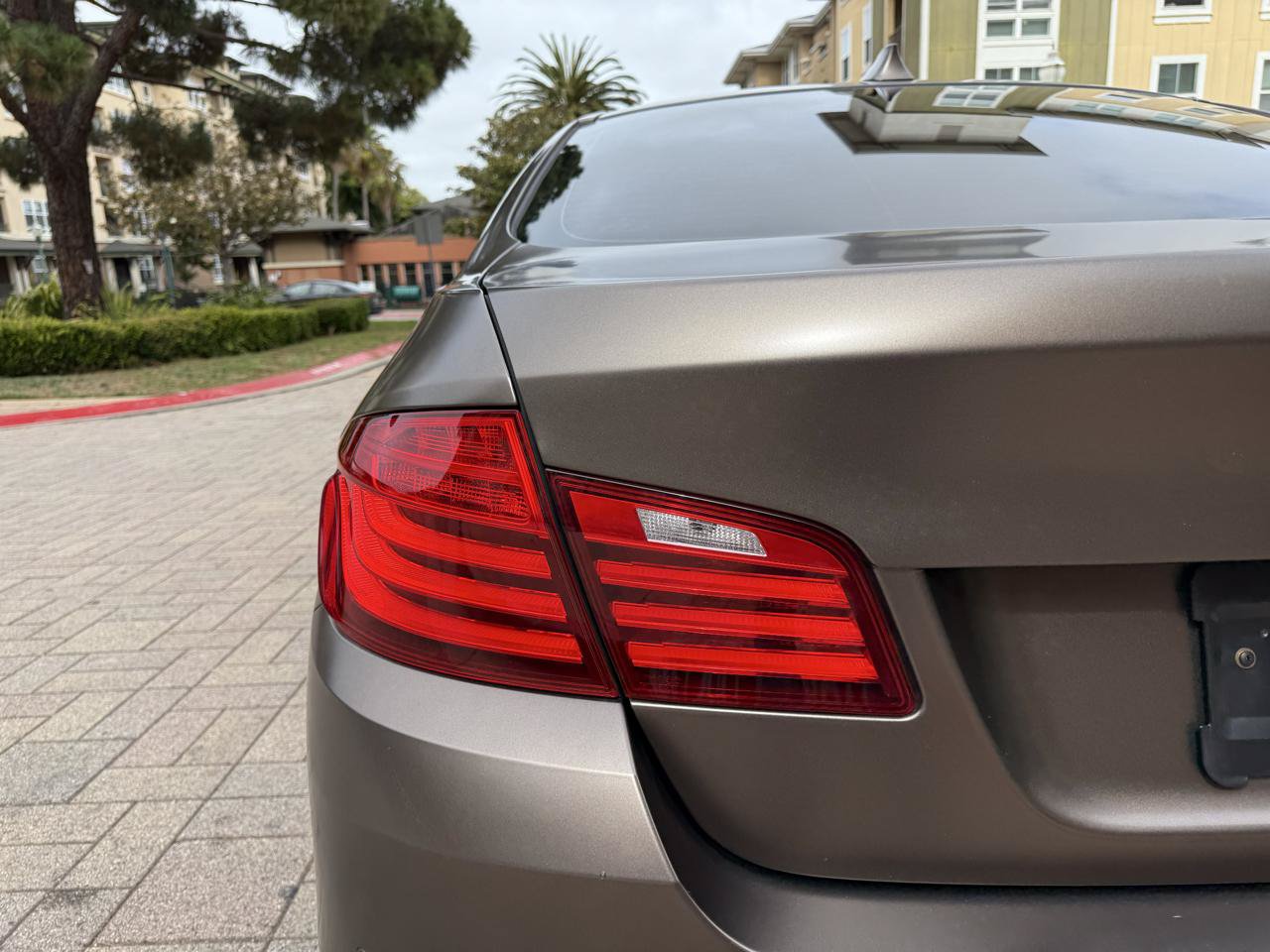Used 2015 BMW 550i Sedan RWD image 24
