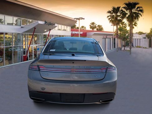 Used 2020 Lincoln MKZ Reserve w/ Luxury Package FWD image 4