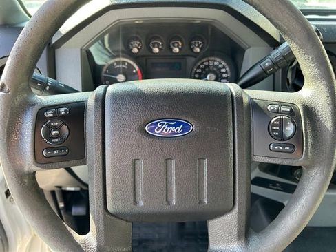 Used 2016 Ford F550 4x4 Regular Cab Super Duty image 26