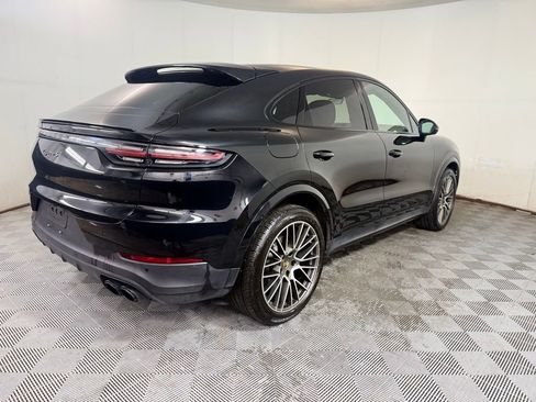 Used 2023 Porsche Cayenne S Platinum w/ Premium Package Plus AWD/4WD image 7