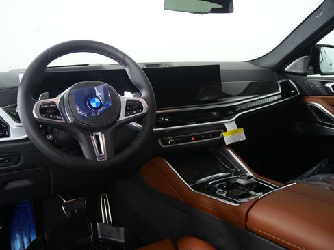 Used 2026 BMW X6 M60i image 18