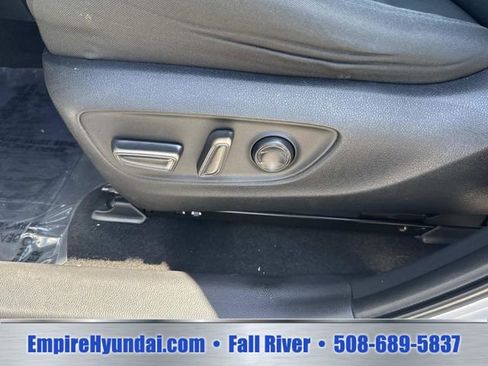 Used 2023 Toyota RAV4 XLE FWD image 19