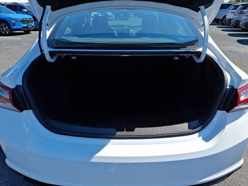 Certified 2022 Chevrolet Malibu LT w/ Sport Edition FWD image 29