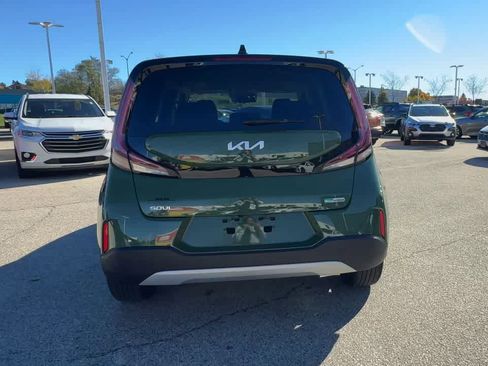 Used 2023 Kia Soul EX image 7